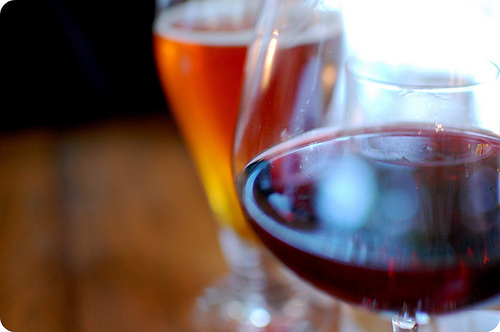 BERE ALCOL ALLUNGA LA VITA: ECCO COME E PERCHE' - 06/05/2015