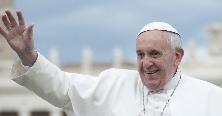 IL PAPA INVIA UN MESSAGGIO A DE LAURENTIIS: ''I NAPOLETANI MERITANO DI VINCERE E GIOIRE, PRENDA CAMPIONI ARGENTINI'' - 31/03/2014