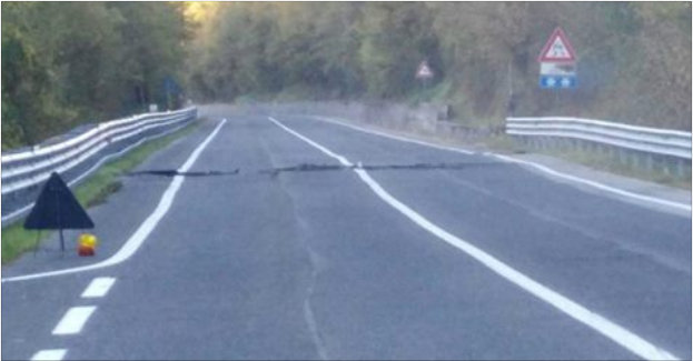 TERREMOTO: VIA SALARIA SI SPACCA IN DUE. STRADA CHIUSA - 30/10/2016
