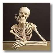 ASPETTAVA CHE 'NA DONNA FINISSE DE TRUCCASSE !! - 18/03/2012