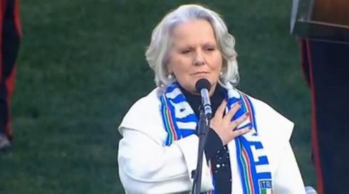 Italia - All Blacks: Katia Ricciarelli sbaglia l' inno di Mameli in diretta - VIDEO - 18/11/2012