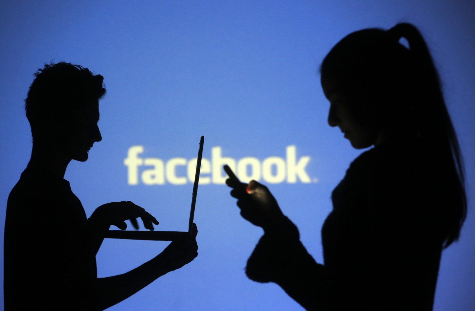 RIVOLUZIONE FACEBOOK: IN QUESTI GIORNI I VOSTRI PROFILI VERRANNO STRAVOLTI - 09/11/2015