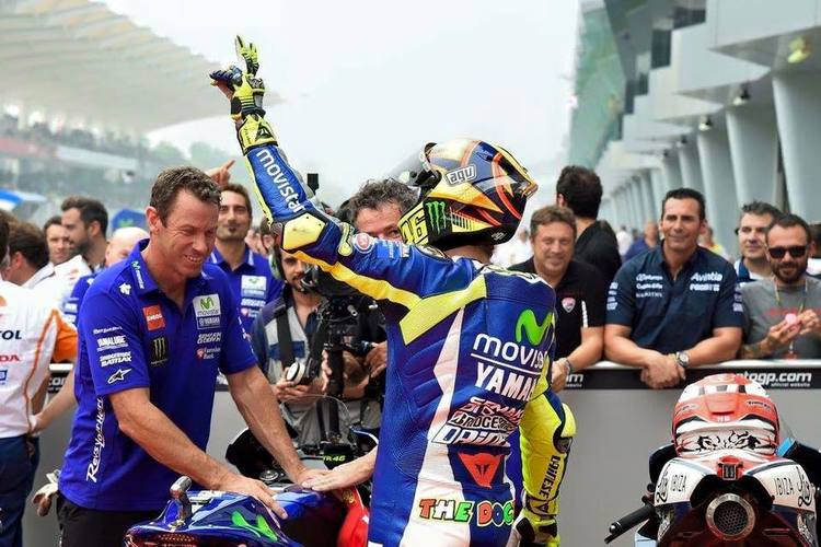 ''CI ABBIAMO PROVATO SIC. MA NON MOLLIAMO''. ECCO PERCHE' VALENTINO ROSSI HA RICORDATO IL SIC - 09/11/2015