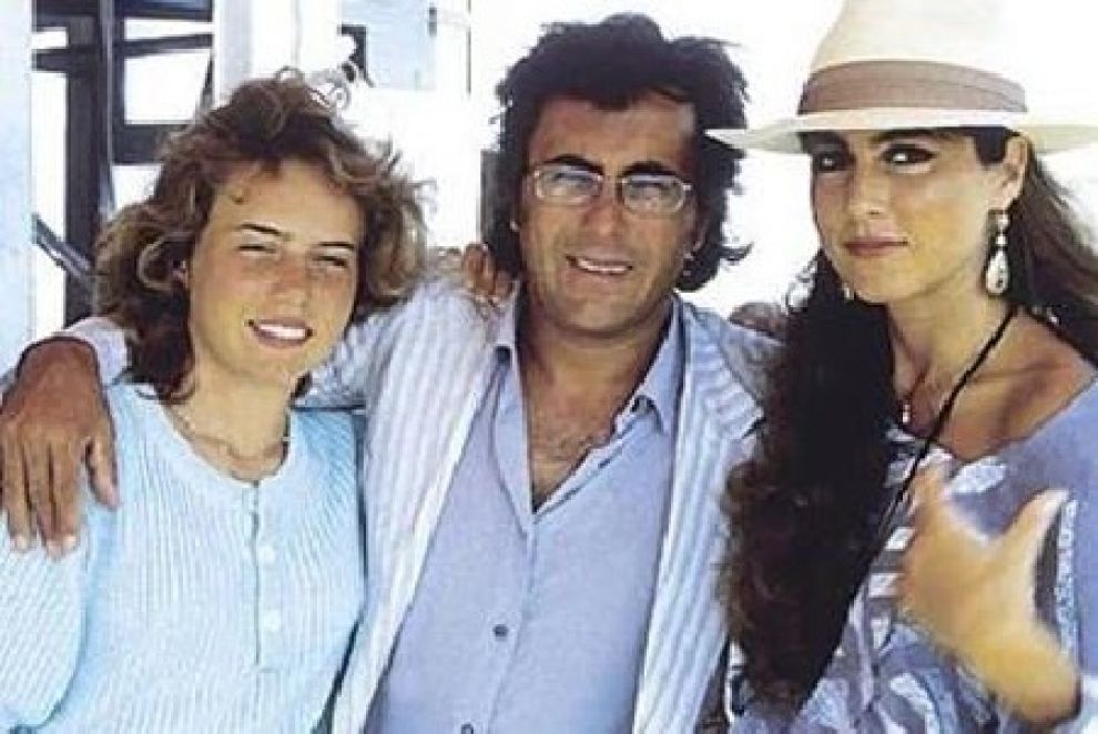 SCOMPARSA DI YLENIA CARRISI: DOPO 20 ANNI ARRIVA LA SVOLTA - 18/11/2015