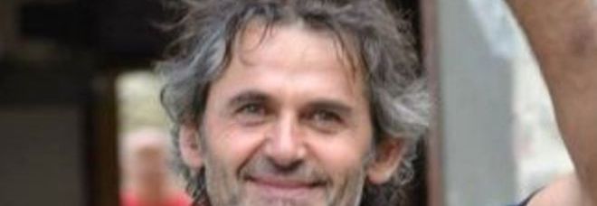 IL PADRONE MUORE E IL CANE NON SI RASSEGNA, LA COMMOVENTE STORIA DI MASSIMO E PEPE - 17/12/2014