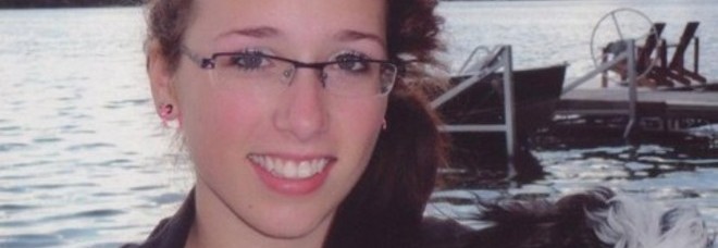 SUICIDA DOPO UNO STUPRO. FACEBOOK  PUBBLICA LA SUA FOTO IN UN SITO D'INCONTRI - 18/09/2013