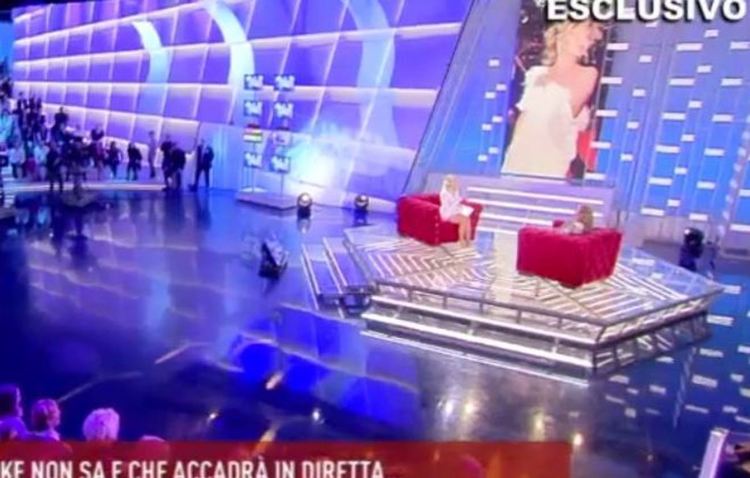 ''SONO STATA VIOLENTATA TRE VOLTE, LA PRIMA DA UN FAMILIARE''. IL RACCONTO SHOCK DELLA FAMOSA ATTRICE ITALIANA - 22/05/2017