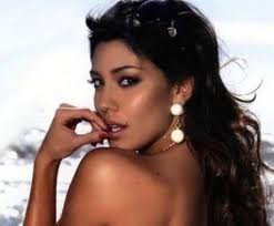 CHE DIFFERENZA C'E' TRA 'N PRETE CHE FA L'AMORE CO' BELEN RODRIGUEZ E TU CHE FAI L'AMORE CO' BELEN RODRIGUEZ ?? - 07/03/2012