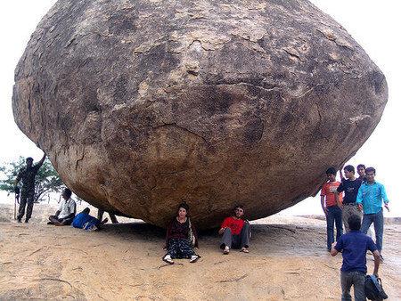 LASSA STA'... METTICE 'NA PIETRA SOPRA !! - 12/03/2012