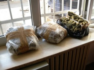 PESCATORI TROVANO IN MARE 4 KG DI MARIJUANA - 03/11/2013