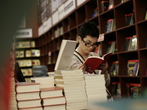 Da 10 anni un’anziana va ogni giorno in libreria. Ma solo per dormire - 03/11/2013