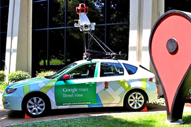 Quando litigate con il vostro fidanzato, attenzione a Google Street view. Potrebbe guardarvi tutto il mondo.   Ecco la famosa foto che ha fatto il giro del web - 03/11/2013