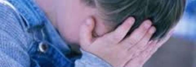 Lasciano il figlio di 5 anni solo in casa per andare nei night: denunciati - 03/11/2013