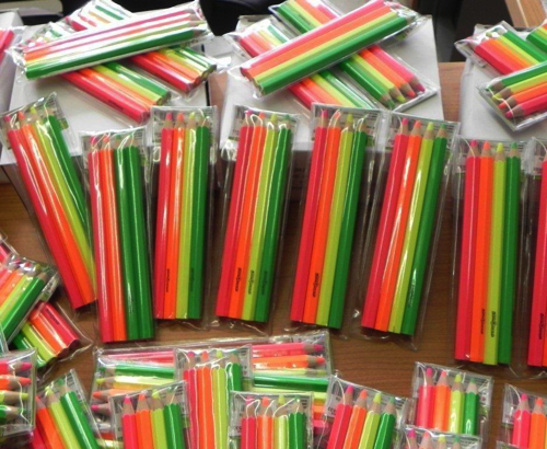 PASTELLI PER BAMBINI PERICOLOSI PER LA SALUTE. SEQUESTRATI 140MILA PEZZI - 05/02/2014