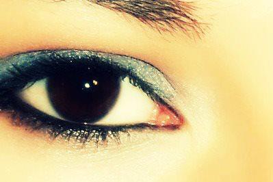Er significato del colore degli occhi: NERI - 10/04/2012