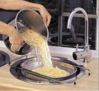 AO' MA' L'HAI BUTTATA A PASTA? BRAVA BUTTA PURE ER SECONDO CHE TANTO NVENGO !! - 10/03/2012
