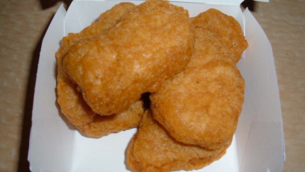 ALLARME MC DONALD'S: ECCO COSA HANNO TROVATO NELLE ALETTE DI POLLO - 08/01/2015