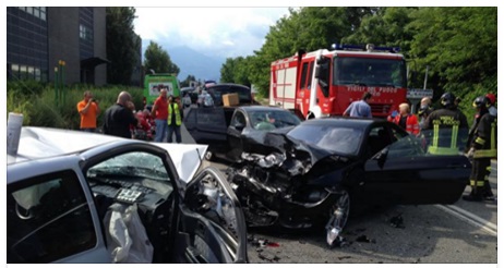INCIDENTE IN AUTO PER LA CANTANTE AL NONO MESE DI GRAVIDANZA - 16/03/2017