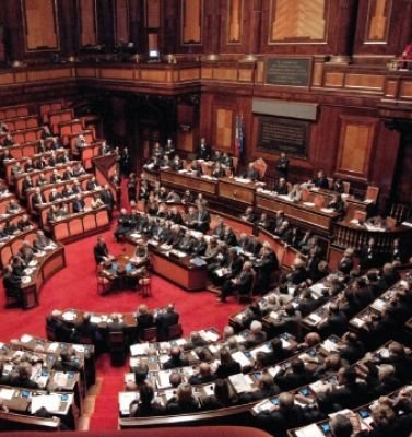 ER PRESIDENTE DELLA CAMERA RIBADISCE: ER PARLAMENTO NUN E' INUTILE... - 04/03/2012