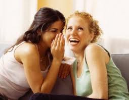 TRA AMICHE: - 04/03/2012