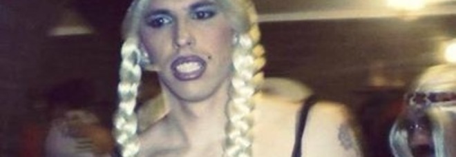 HAMSIK VESTITO DA DONNA PER CARNEVALE, LO STUPORE  DEI TIFOSI DEL NAPOLI: ''MAREK, MA COSA COMBINI?'' - FOTO ALL'INTERNO - 28/02/2014