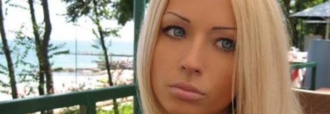 VALERIA, LA MODELLA UGUALE A BARBIE: ''NON HO FAME. PRESTO VIVRÒ DI ARIA E DI LUCE'' - FOTO ALL'INTERNO - 03/03/2014