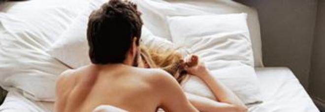 VA A LETTO COL COGNATO MA TROVA IL MARITO CHE FA L'AMORE CON LA SORELLA: FINISCE IN RISSA - 14/04/2014