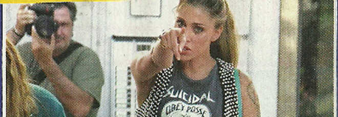 BELEN RODRIGUEZ MINACCIA I PAPARAZZI. ECCO COSA E' SUCCESSO - 02/10/2014