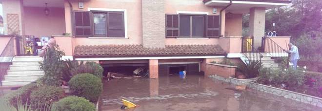 BOMBA D'ACQUA A ROMA, TRACIMA CANALE: CASE E GARAGE ALLAGATI - 02/10/2014