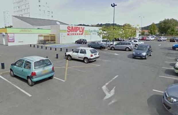 ARRIVA LA TRUFFA DEL PROFUMO NEL PARCHEGGIO: ECCO COME EVITARLA - 02/10/2014
