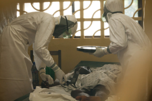 PAURA A ROMA: C'E' UN CASO SOSPETTO DI EBOLA - 14/10/2014