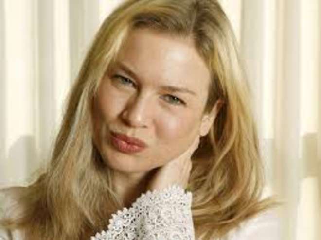 RENÉE ZELLWEGER, L'ATTRICE È IRRICONOSCIBILE: TROPPI 'RITOCCHI' DAL CHIRURGO PLASTICO - 22/10/2014