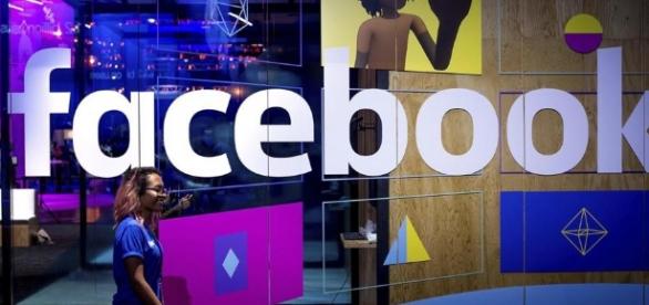 FACEBOOK ASSUME 3.000 PERSONE. IL RUOLO? CENSORE DI CONTENUTI VIRALI - 17/05/2017