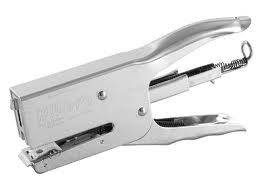 REGALA PURE TU... 'NA CUCITRICE A CHI PARLA TROPPO !! - 12/03/2012