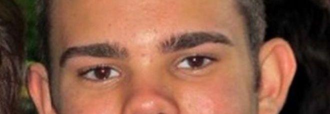 DAVID, SUICIDA A 17 ANNI: 'SONO UN PESO'.  IL CORPO TROVATO DALLA MADRE - 06/05/2013