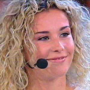 Ex ballerina di 'Amici' condannata a 1 anno e 10 mesi di carcere - 17/02/2013