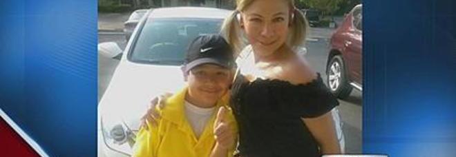 UCCIDE MADRE E FRATELLO DI 9 ANNI. ''CORPI IN UN LAGO DI SANGUE'' - 26/09/2013