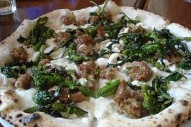 Er tuo gusto de pizza preferito: Pizza broccoli e salsiccia - 05/05/2012