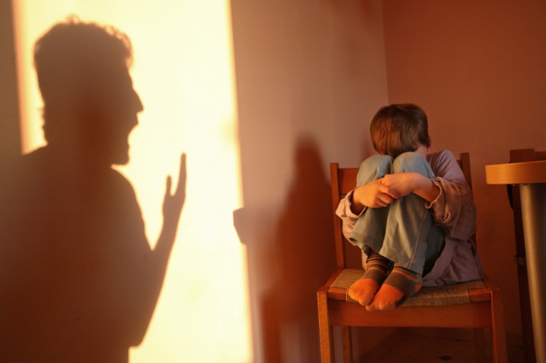 Insegnante chiude al buio bimbo di 6 anni per punizione: è morto per lo shock - 11/11/2013