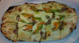 Er tuo gusto de pizza preferito: Pizza fiori di zucca e alici - 05/05/2012