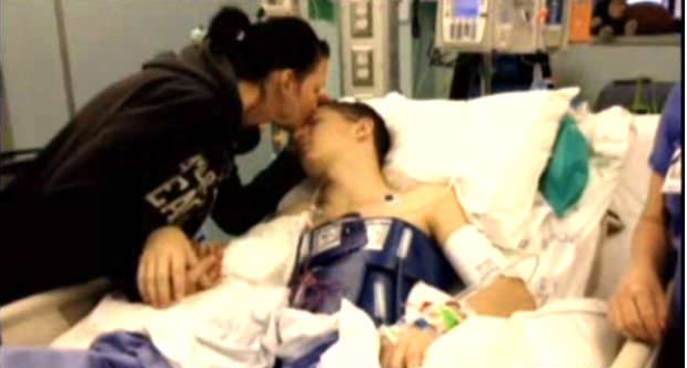 17ENNE VA IN ARRESTO CARDIACO. DOPO 20 MINUTI DI MORTE TORNA IN VITA: ''ECCO CHI HO VISTO E COSA MI HA RIVELATO'' - 21/06/2015
