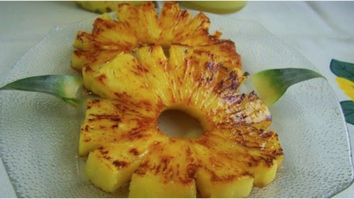 MANGIA DUE FETTE DI ANANAS AL FORNO: QUELLO CHE SUCCEDE AL TUO CORPO IN 3 ORE E' INCREDIBILE - 18/10/2015