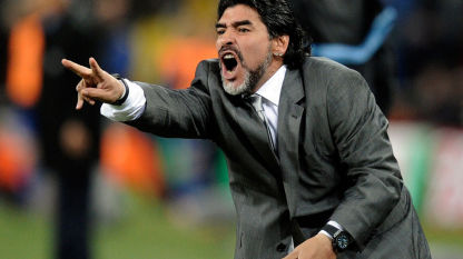 IL LEGALE DI MARADONA: 'DIEGO ARRIVA DOMANI, MARTEDI' PARLERA' A NAPOLI' - 24/02/2013