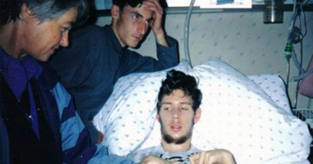 SI SVEGLIA DAL COMA DOPO 12 ANNI E RACCONTA CIO' CHE GLI E' SUCCESSO - 20/04/2017