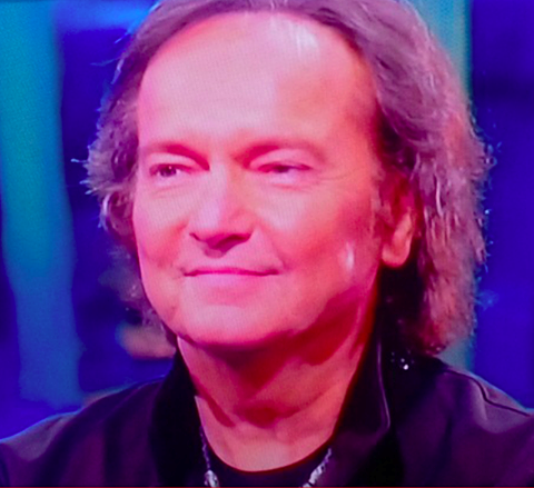 ''HO SENTITO UN DOLORE PAZZESCO AL PETTO, POI I MEDICI LO HANNNO SCOPERTO''. LA RIVELAZIONE DEL CANTANTE DEI POOH - 26/04/2015