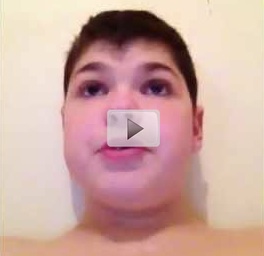 AFFETTO DA UNA RARA PATOLOGIA, DA L'ADDIO AI SUOI AMICI SU FACEBOOK - VIDEO COMMOVENTE - 09/08/2014