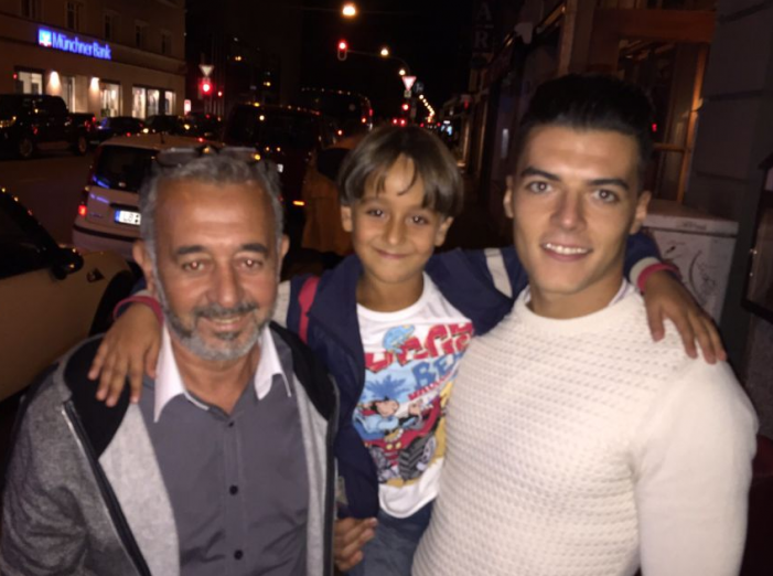 PRESI A CALCI DALLA GIORNALISTA, L'INCUBO DIVENTA UNA FAVOLA. ECCO COSA E' SUCCESSO ALLA FAMIGLIA - 16/09/2015