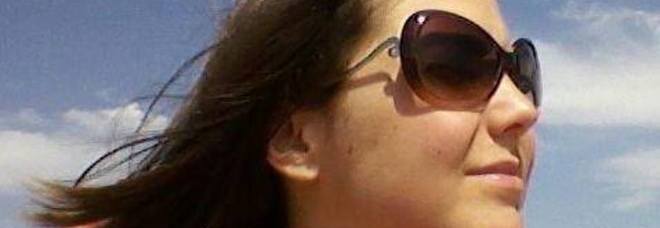SILVIA, 28 ANNI, TROVATA MORTA. UCCISA A COLTELLATE MENTRE FACEVA JOGGING - 17/09/2013