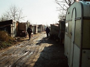 ROMA. LA FINANZA SEQUESTRA DUE MILIONI DI EURO A 20 ROM ''FALSI POVERI'' - 20/01/2014