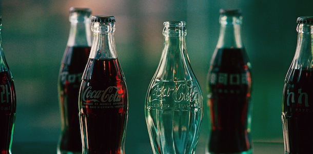 LA COCA COLA E LA PEPSI CAMBIERANNO COLORE PER IL RISCHIO DI MALATTIE - 19/11/2012